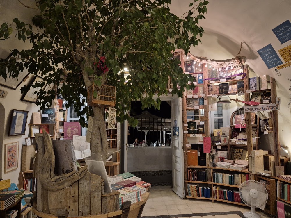 Atlantis Bookstore photo 2