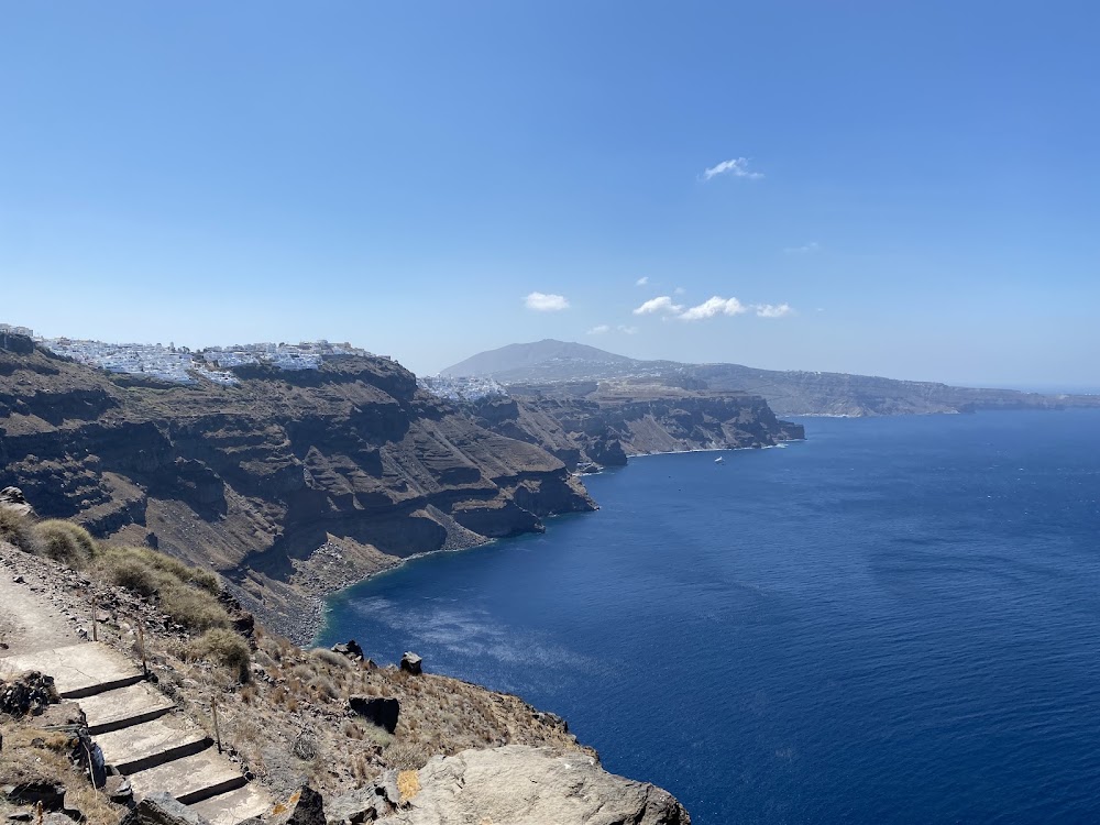 Skaros Rock photo 3