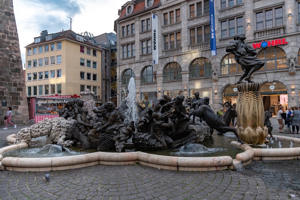 Ehekarussell (Marriage Carousel Fountain)