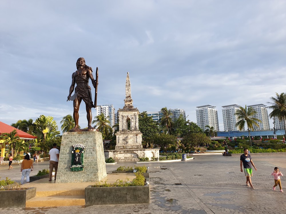 Magellan's Marker photo 2