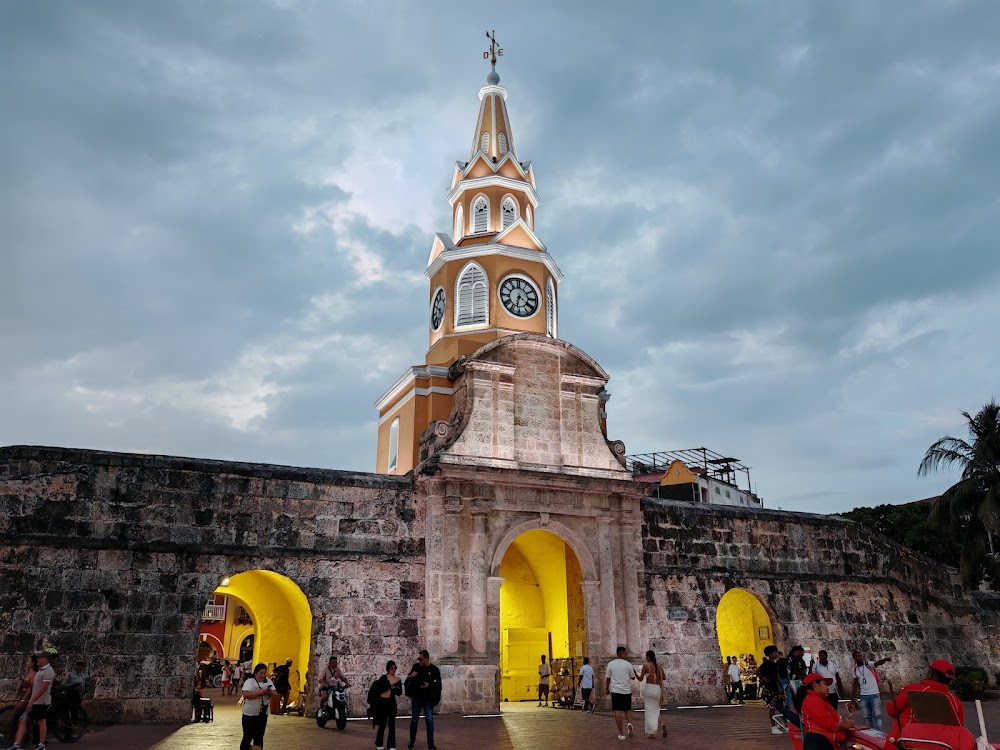 Clock Tower (Torre del Reloj)