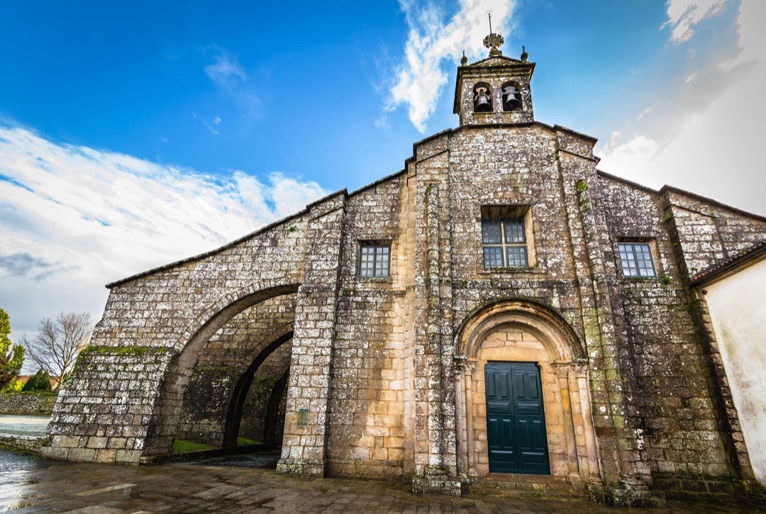 Colegiata de Santa María la Real de Sar photo 3
