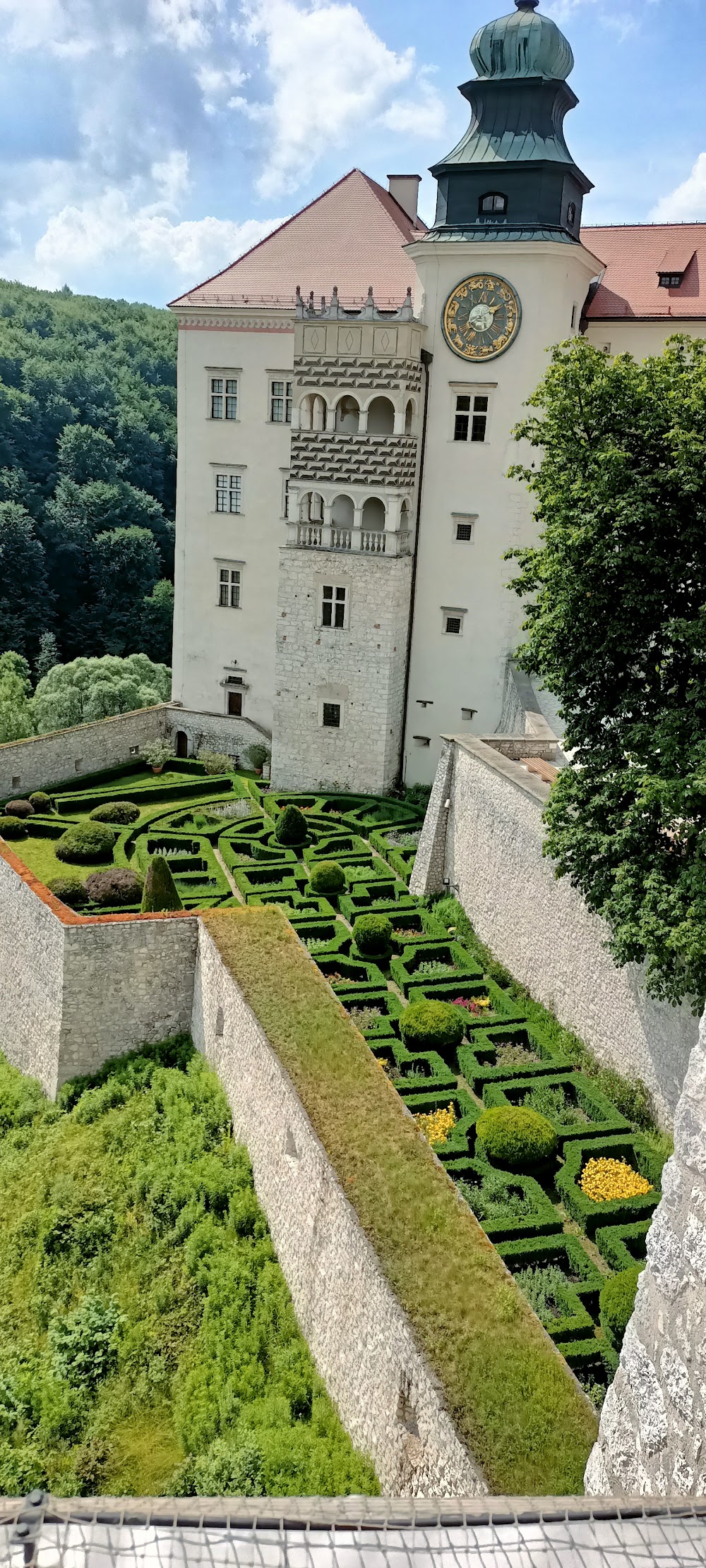 Pieskowa Skała Castle photo 2