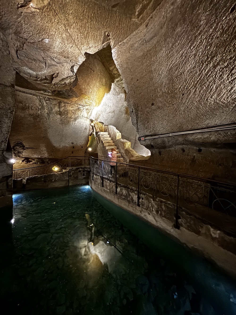 Underground Naples (Napoli Sotterranea)