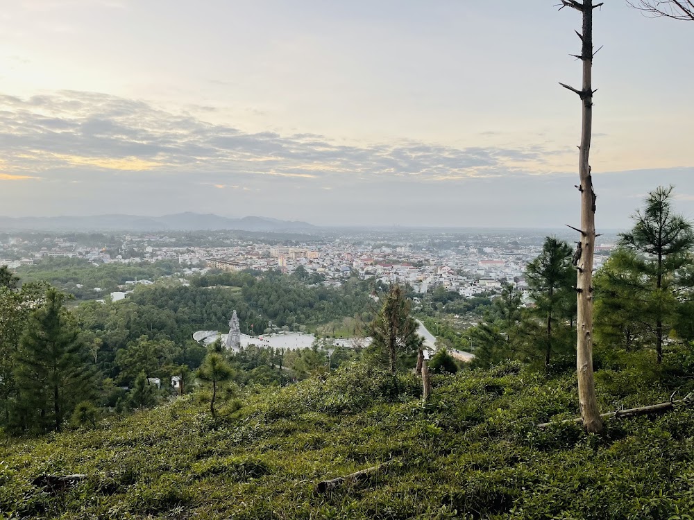 Ngu Binh Mountain photo 3