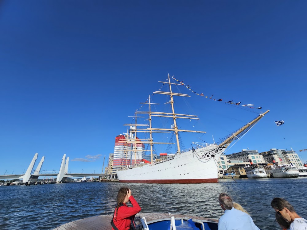 Paddan boat tours photo 3