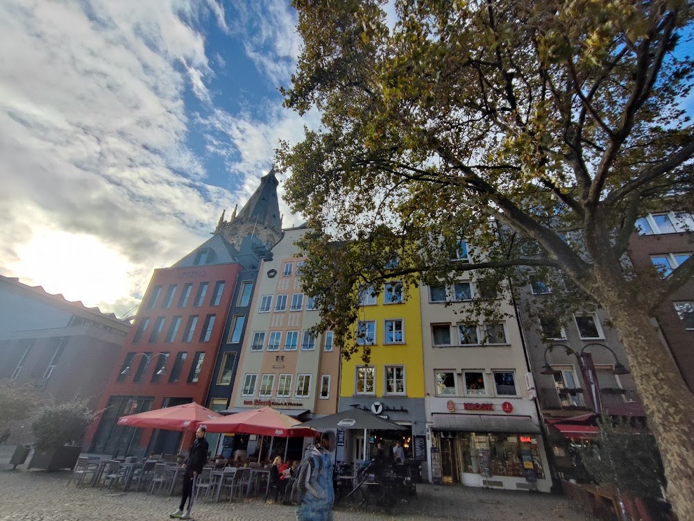 Cologne Old Town photo 2