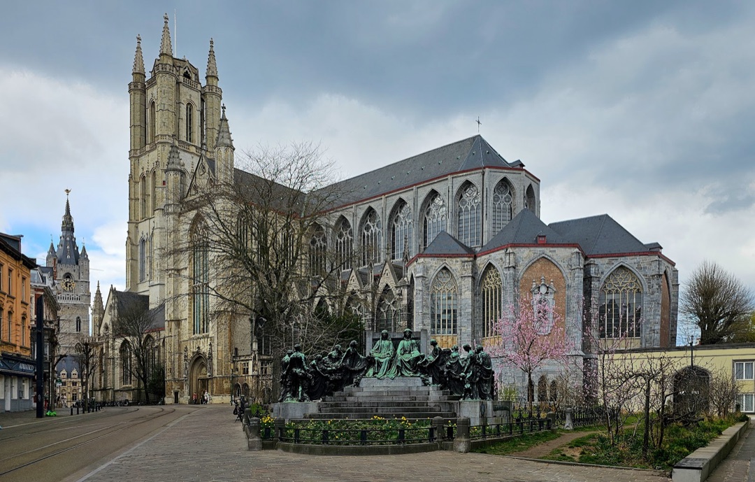 St Bavo's Cathedral photo 2