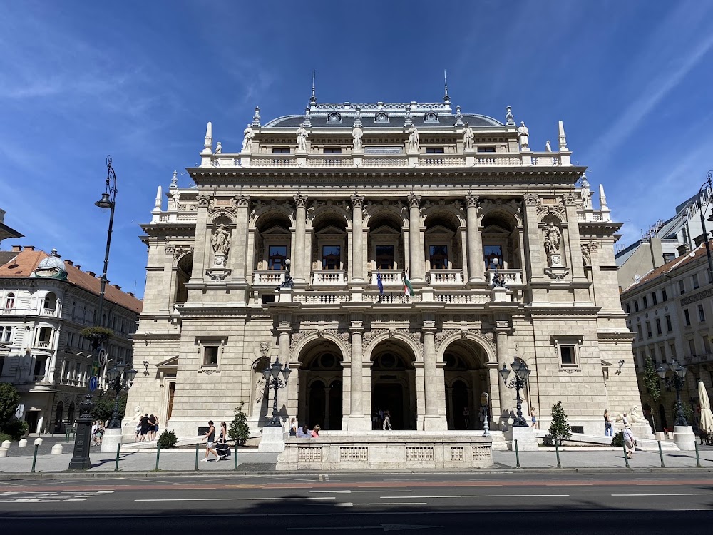 Andrassy Avenue photo 2