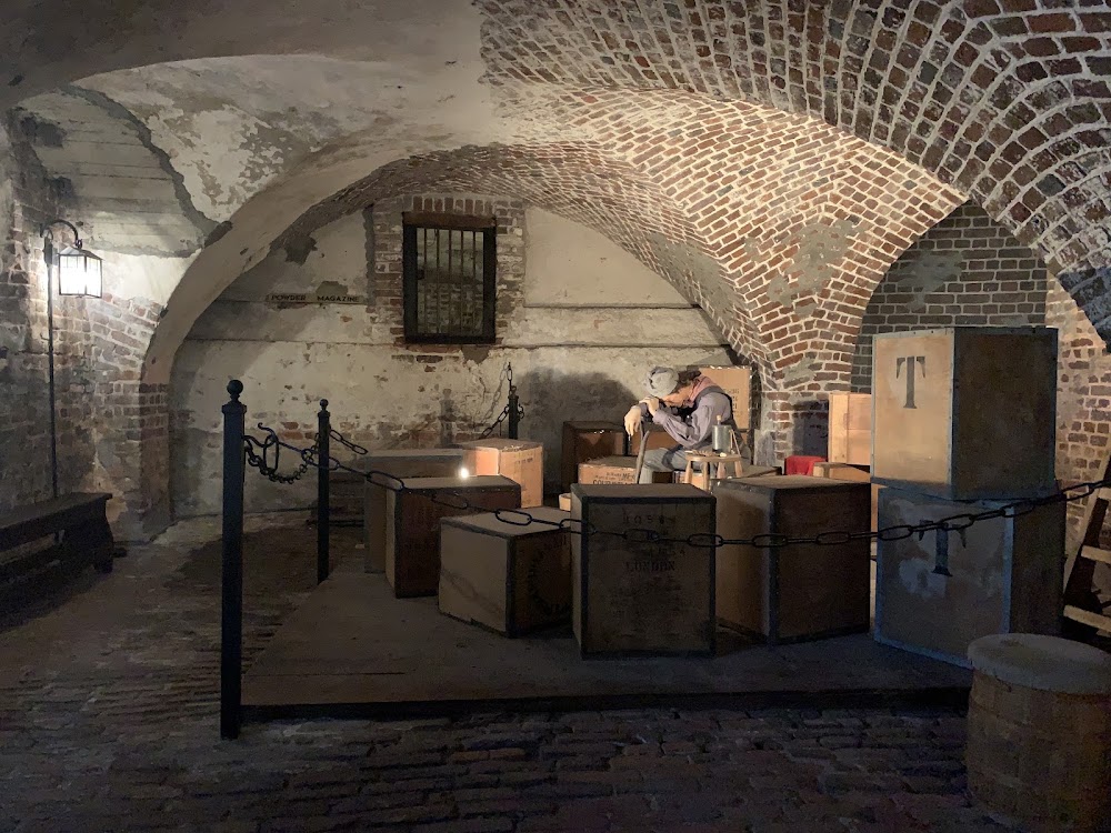 Old Exchange & Provost Dungeon photo 3