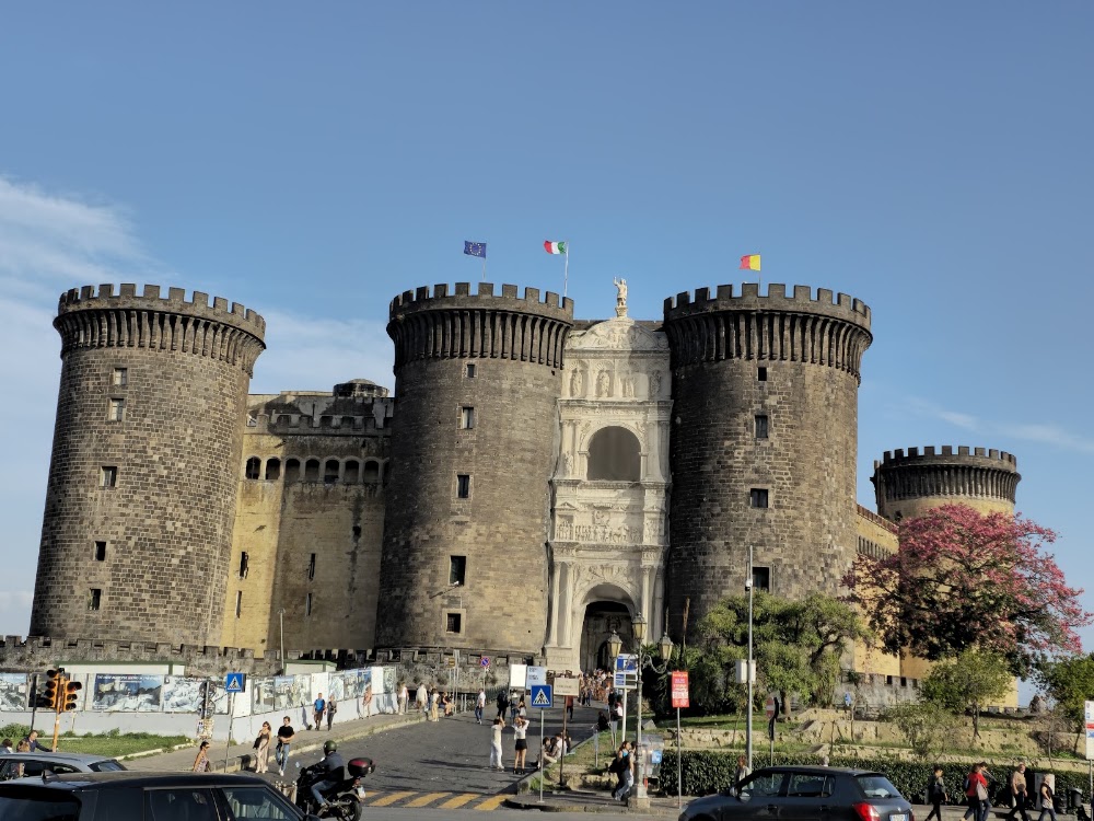 Castel Nuovo (Maschio Angioino)