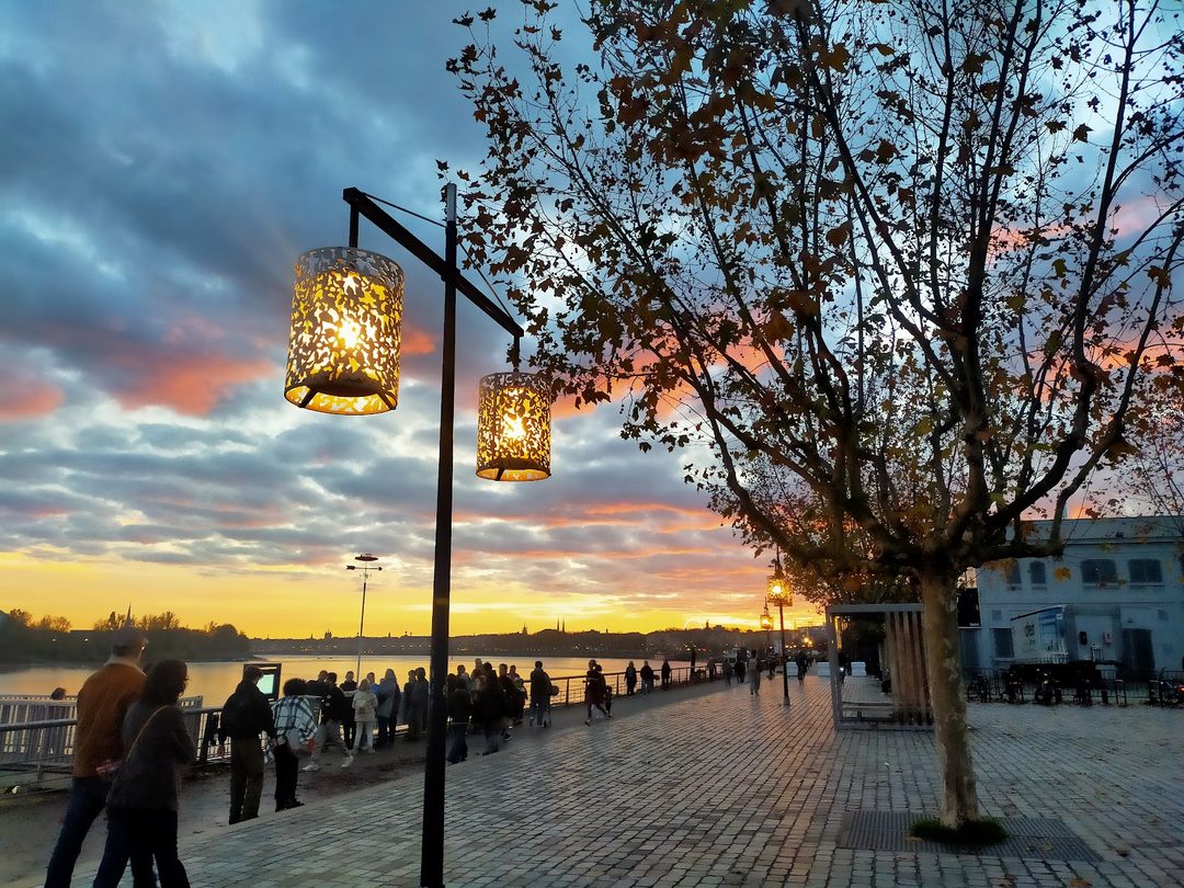 Garonne River Quays photo 3