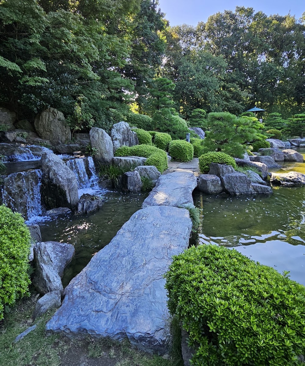 Ohori Park Japanese Garden photo 3