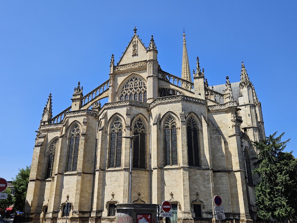 Saint-Michel Basilica photo 3