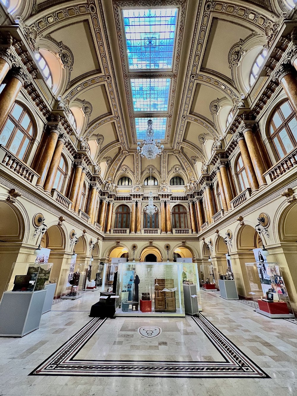Palace of the National Bank of Romania photo 3