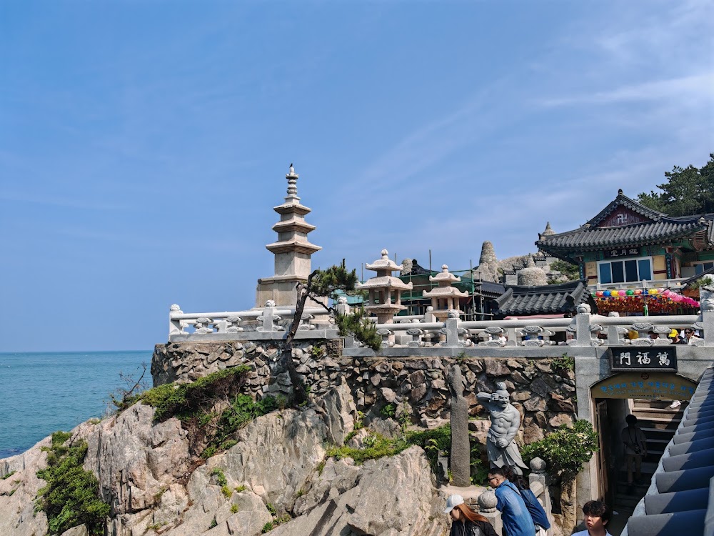 Haedong Yonggungsa Temple photo 3