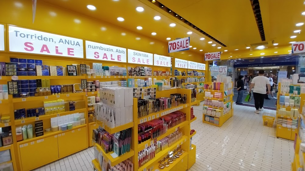 Myeongdong Shopping Street photo 2