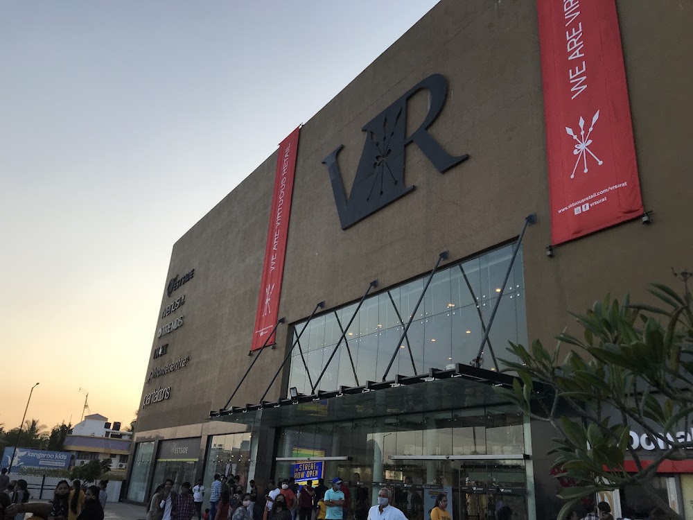VR Surat Mall