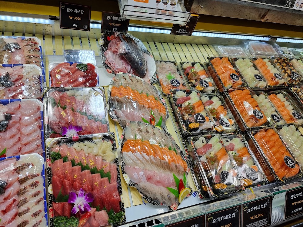 Incheon Fish Market photo 3