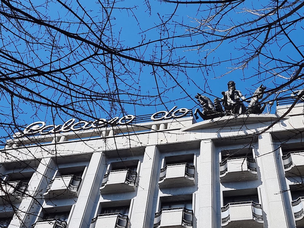 Comercio Square photo 2