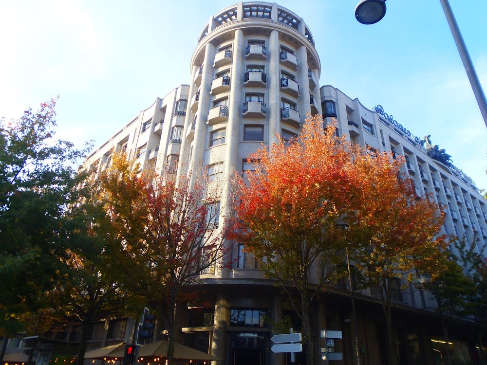 Comercio Square photo 3