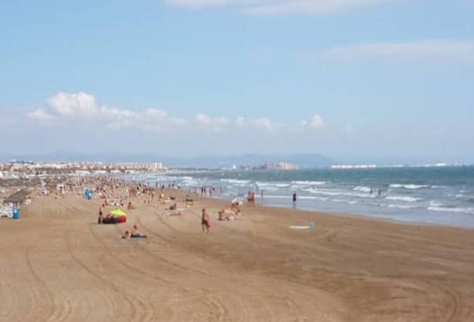 Malvarrosa Beach photo 3