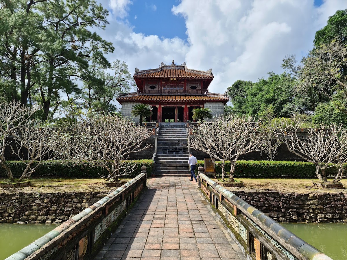 Tomb of Emperor Minh Mang