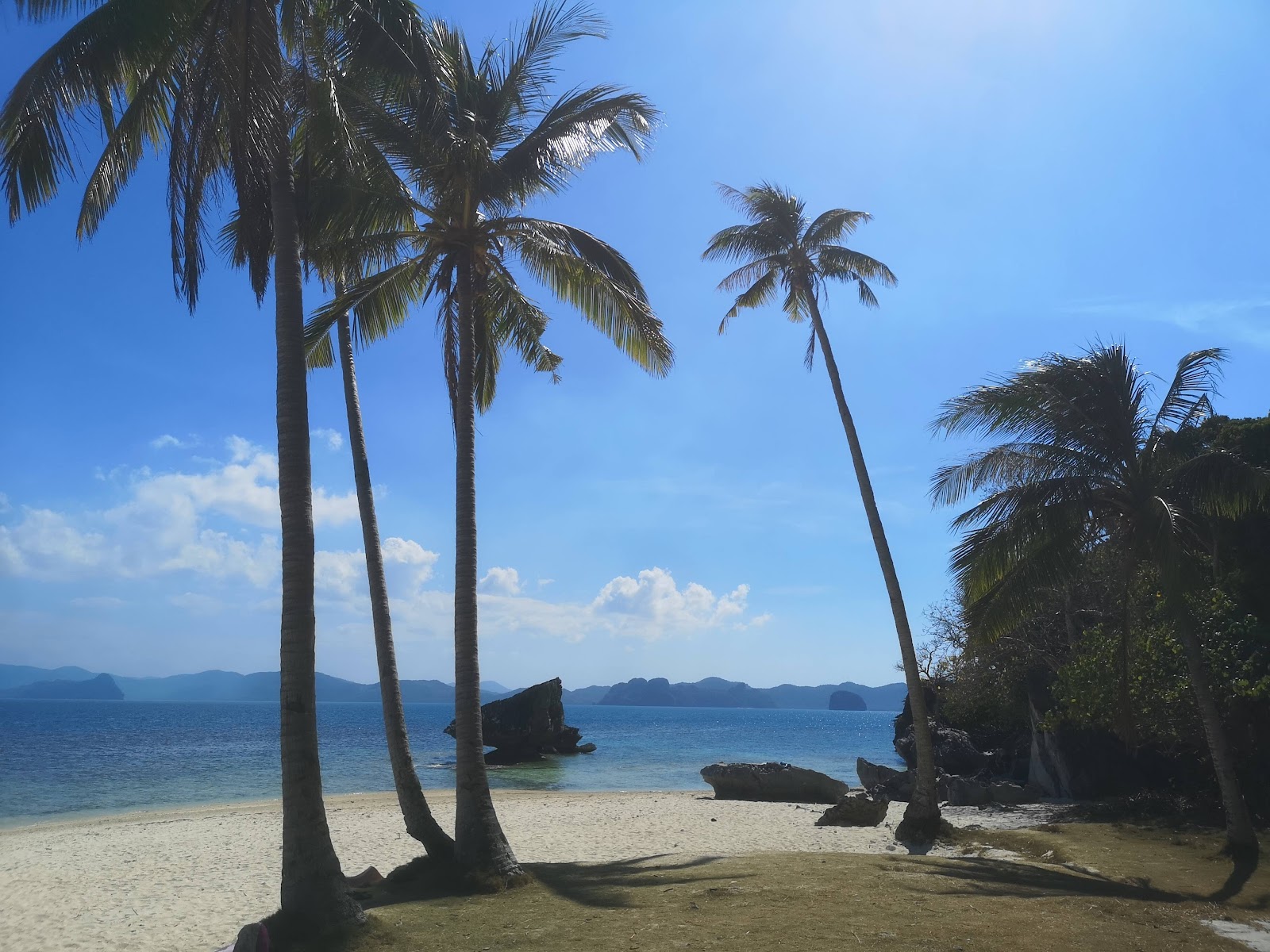 Pinagbuyutan Island photo 3
