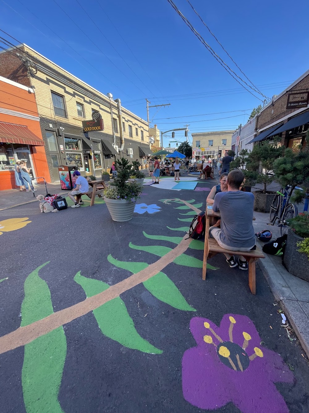 Hawthorne Plaza