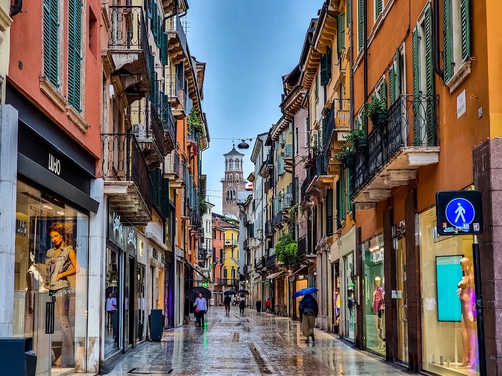 Via Mazzini