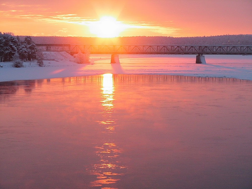 Lumberjack's Candle Bridge photo 2