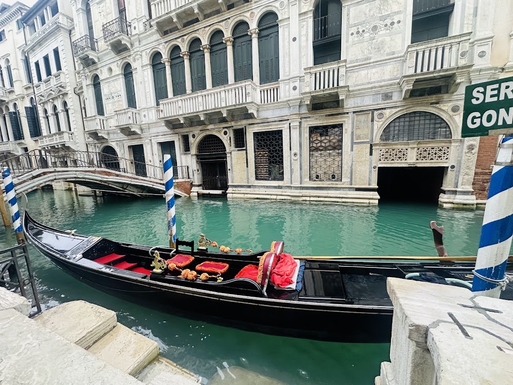 Gondola rides photo 2