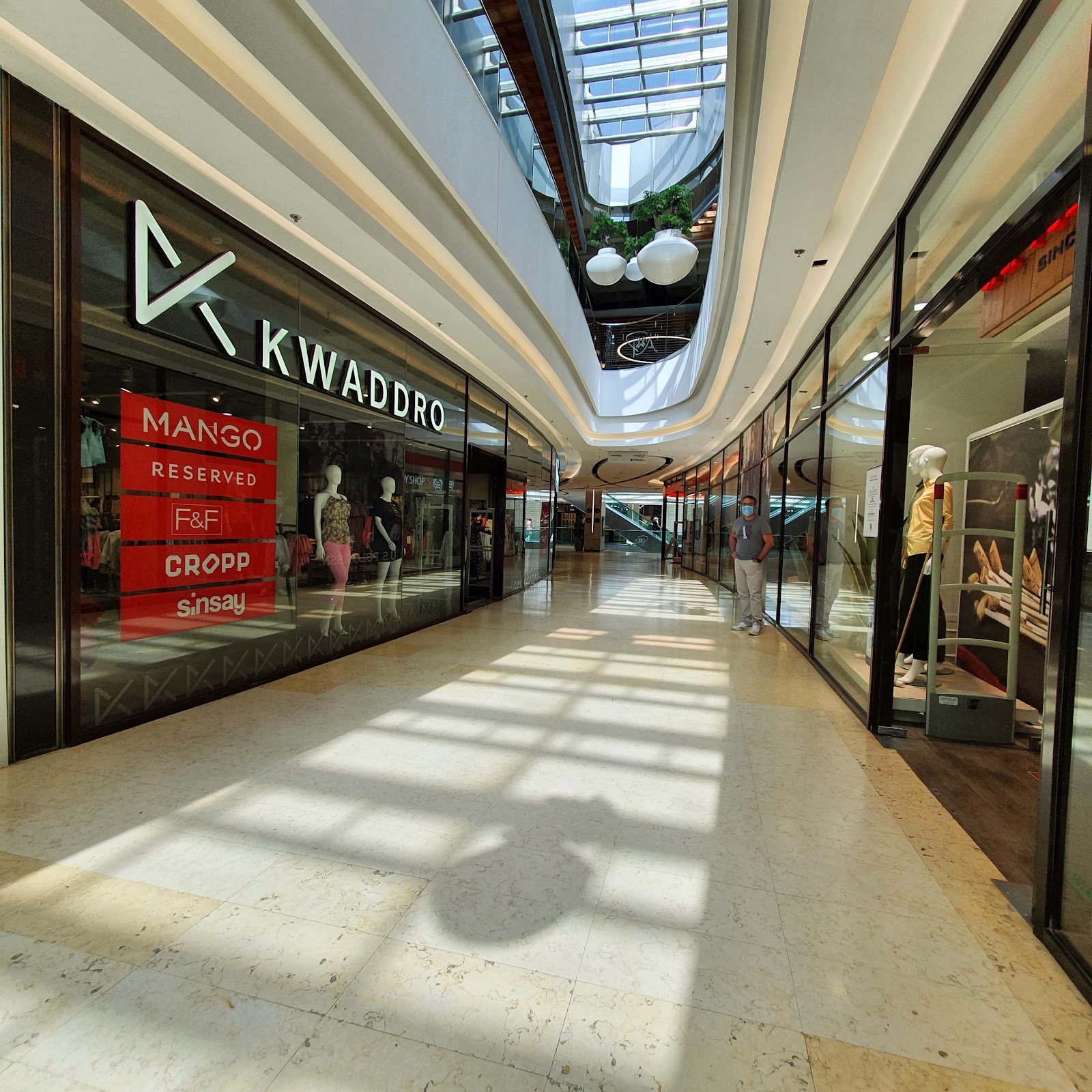 Anfa Place Shopping Center