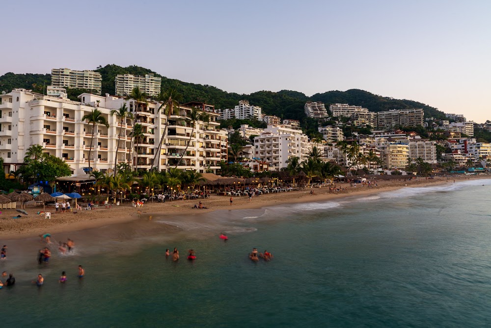 Muertos Beach