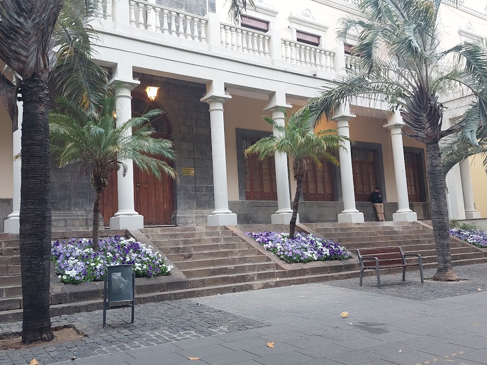 Santa Cruz de Manga Plaza photo 3