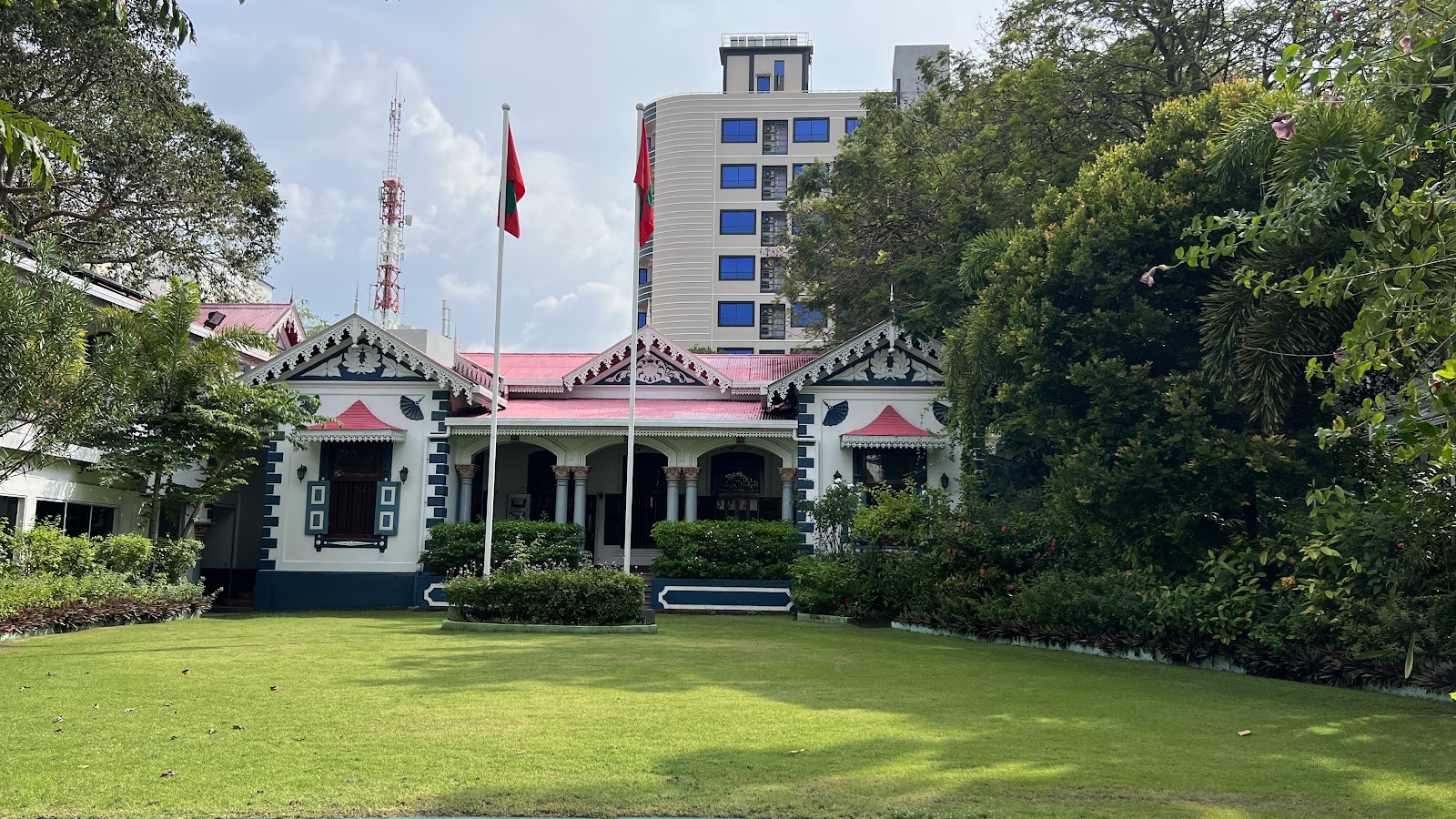Mulee-aage Palace