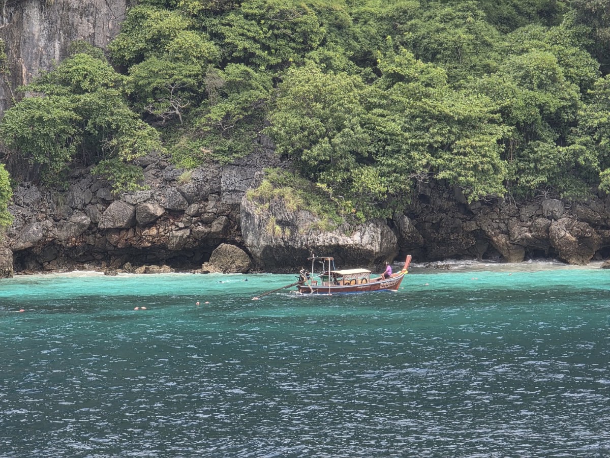 Loh Samah Bay