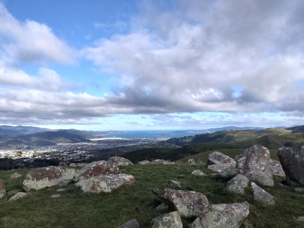 Boulder Hill photo 2