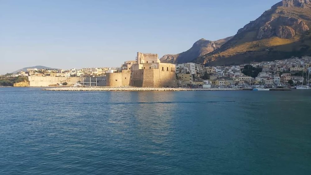 Cefalù photo 2