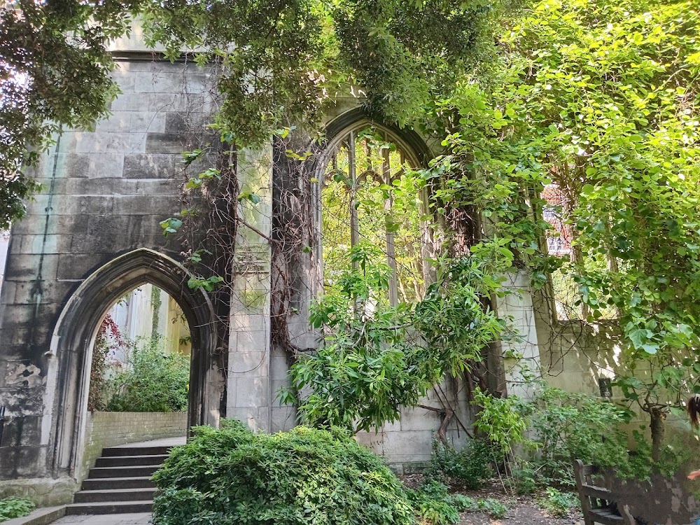 St. Dunstan-in-the-East photo 3
