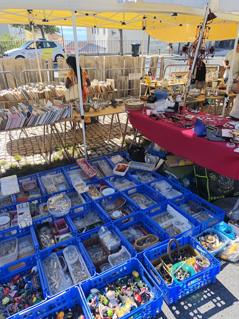 Feira da Ladra photo 2