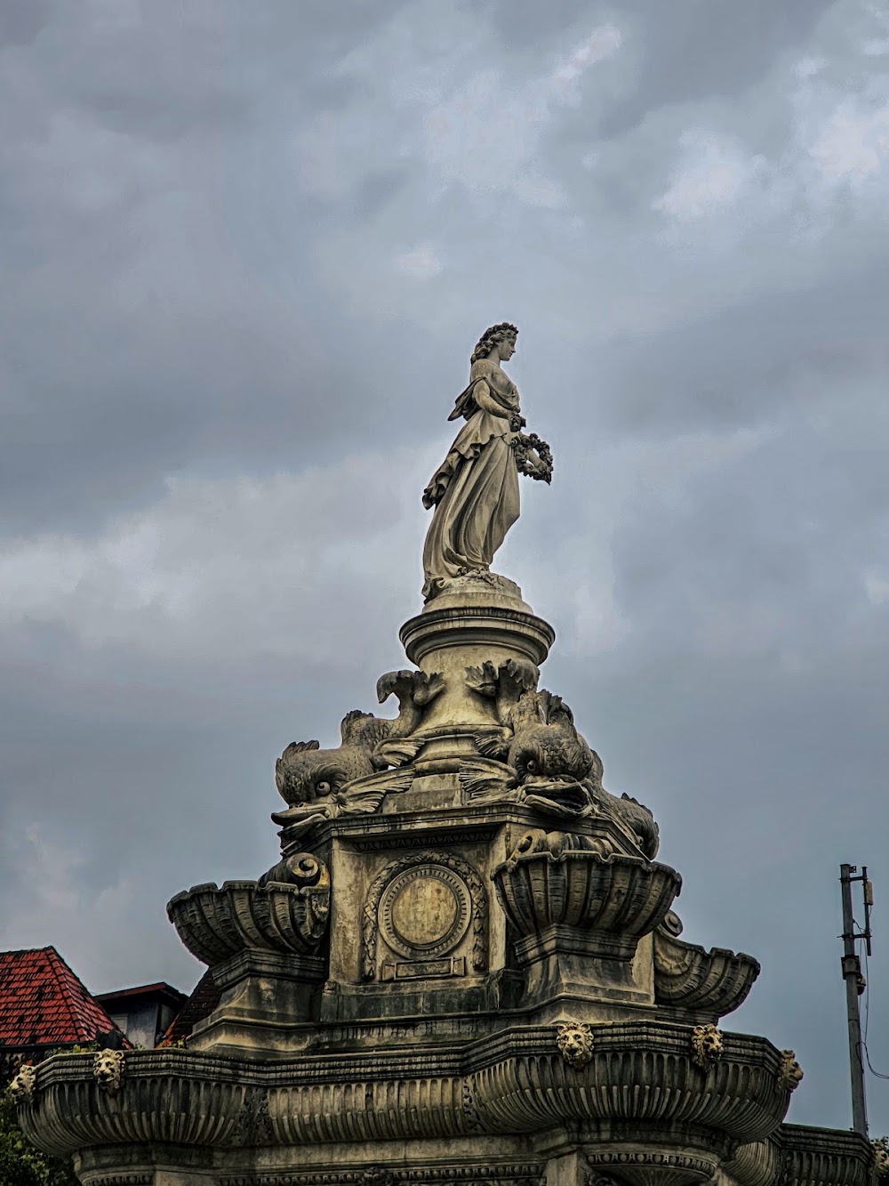Flora Fountain photo 3