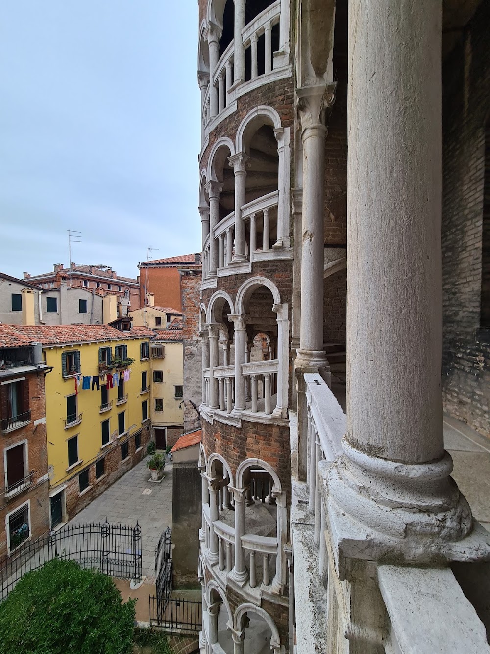 Palazzo Contarini del Bovolo photo 3