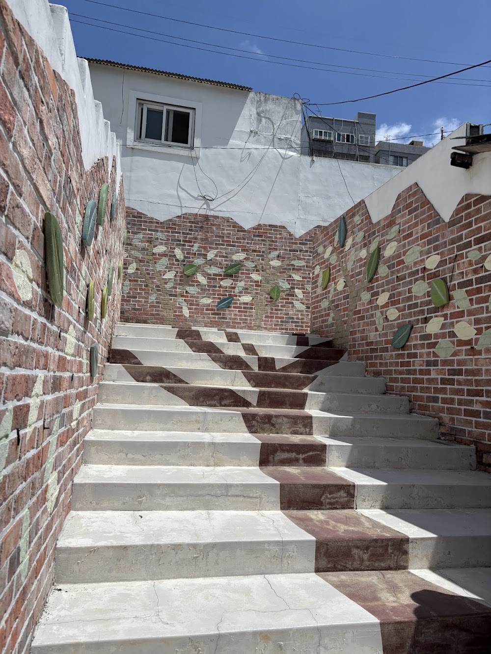 Dakbatgol Mural Village