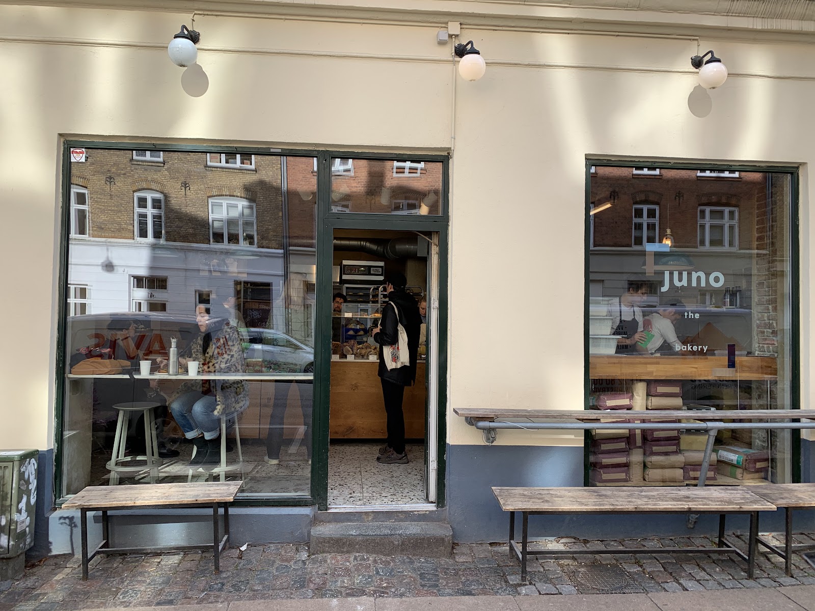 Juno Bakery