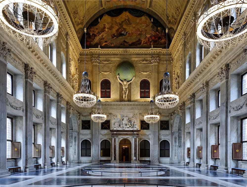 Royal Palace of Amsterdam photo 3