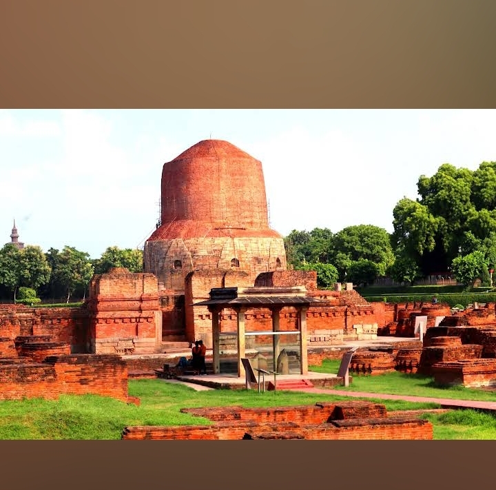 Dhamek Stupa Sarnath, (Varanasi)