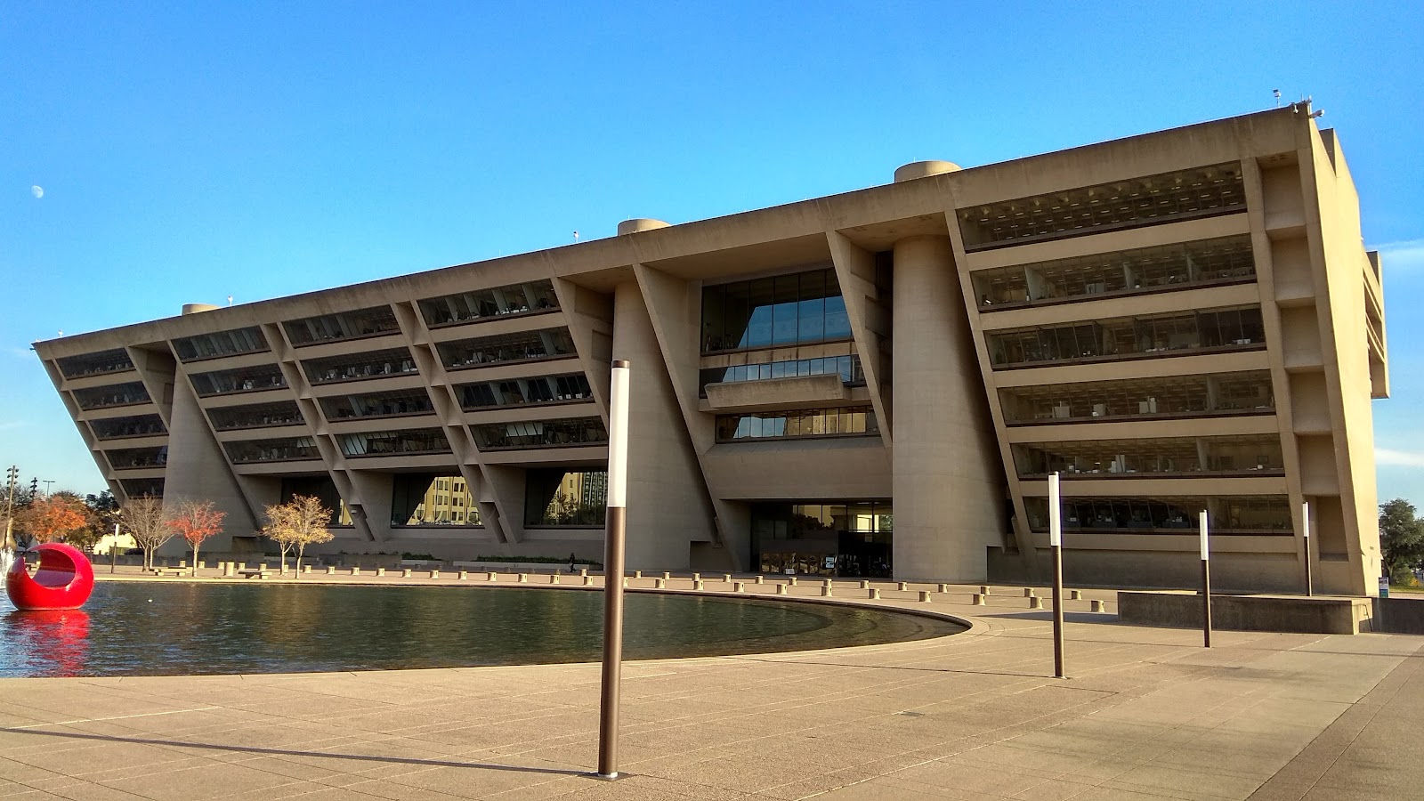 Dallas City Hall photo 2
