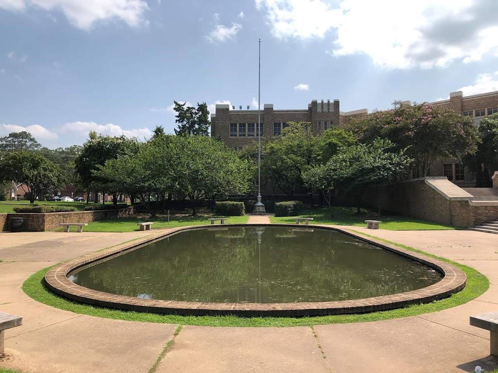 Little Rock Central High School photo 3