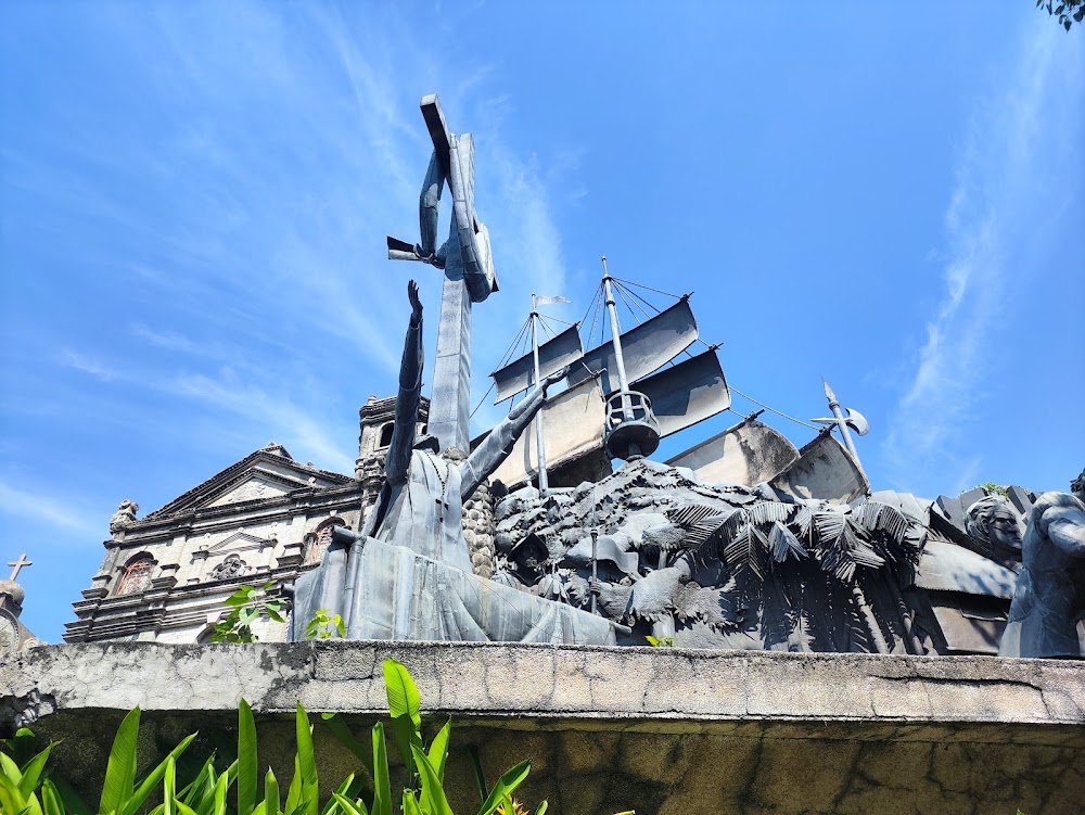 Cebu Heritage Monument photo 2
